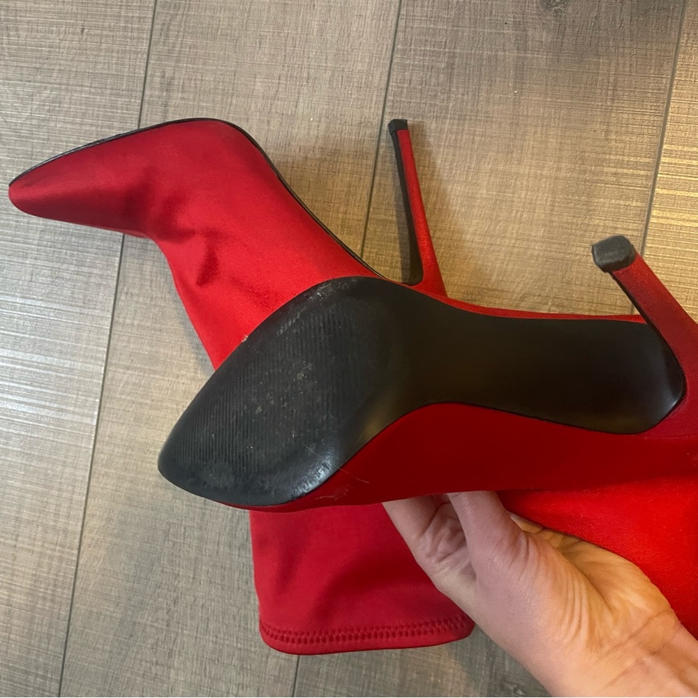 Boots red silk - Picture 9 of 13